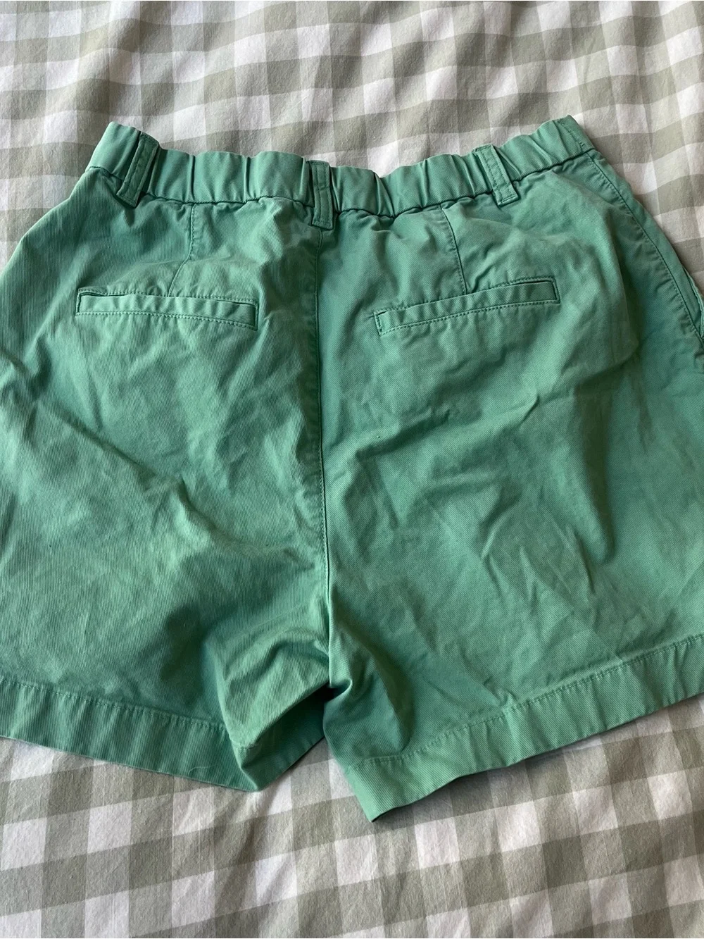Gap Women's High Rise Pleated Khaki Shorts Mineral Green